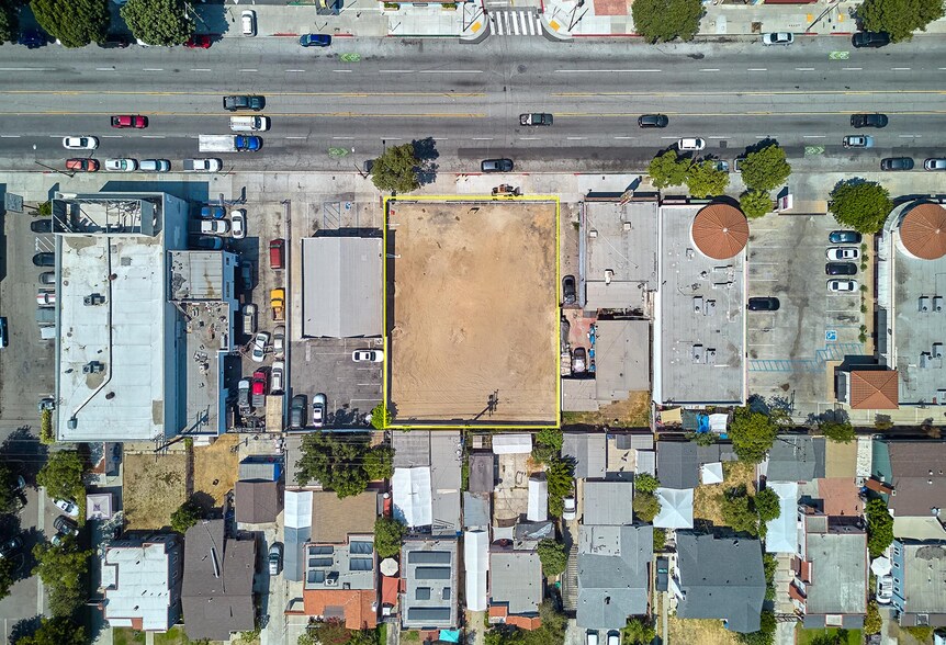 2974 E Florence Ave, Huntington Park, CA à vendre - Photo du bâtiment - Image 3 de 9