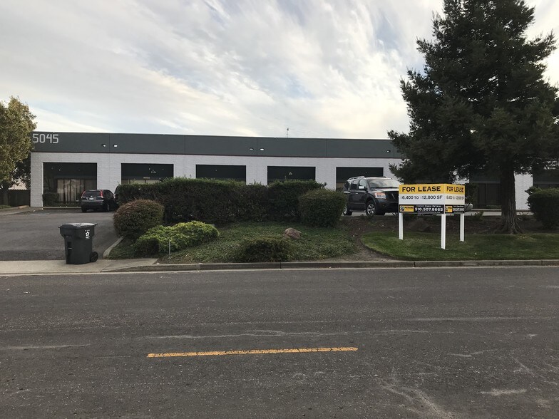 5045 Fulton Dr, Fairfield, CA for lease - Building Photo - Image 3 of 5