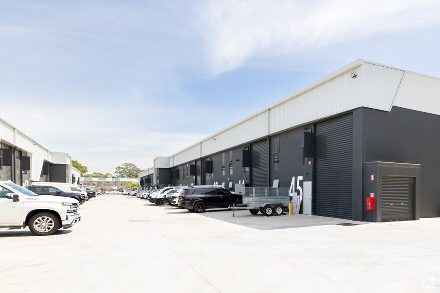 61 Ashford Ave, Milperra for lease - Building Photo - Image 2 of 9