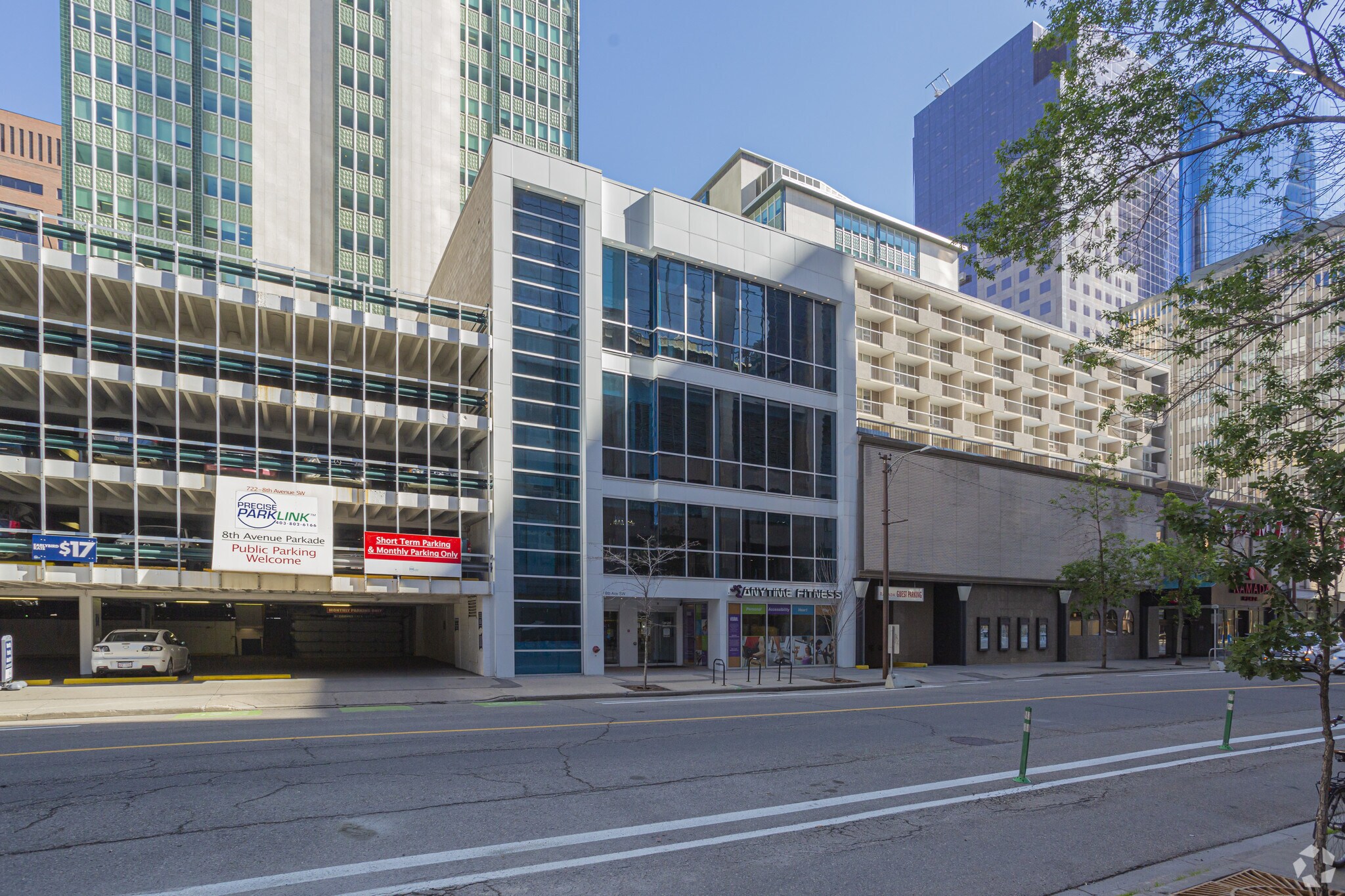 718 8th Ave SW, Calgary, AB à louer Photo du bâtiment- Image 1 de 37