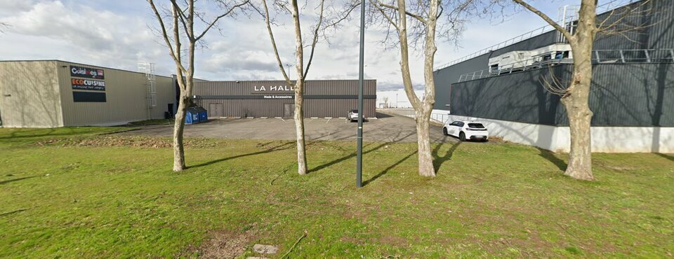 Retail in Schweighouse-sur-Moder for lease - Building Photo - Image 2 of 2