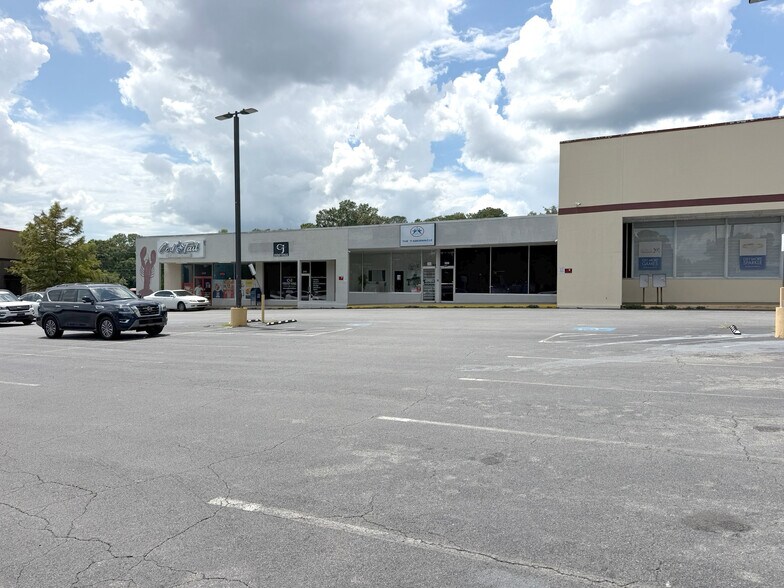 1014-1080 Gray Hwy, Macon-Bibb, GA à louer - Photo du bâtiment - Image 2 de 11