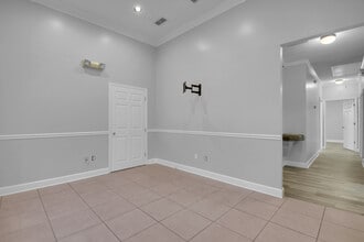9905 Old St Augustine Rd, Jacksonville, FL for lease Interior Photo- Image 1 of 18