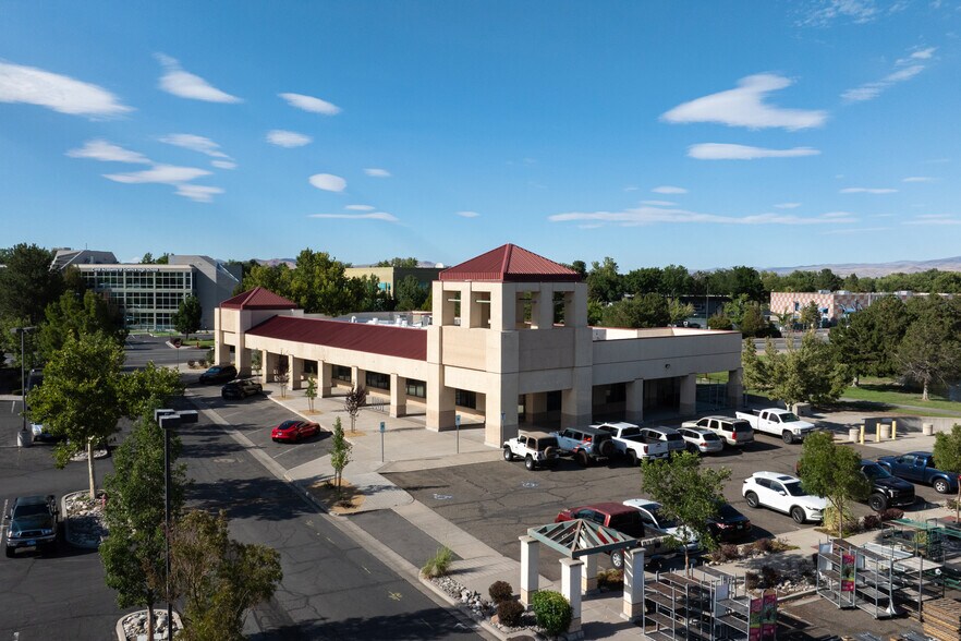 6450 S Virginia St, Reno, NV à vendre - Photo du bâtiment - Image 2 de 3