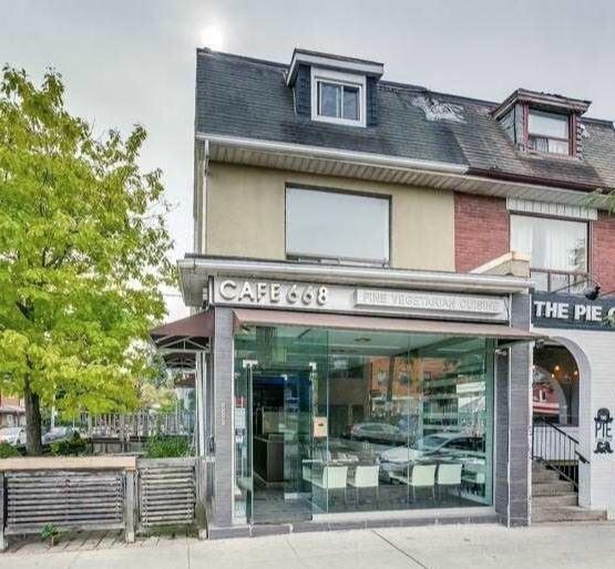885 Dundas St W, Toronto, ON à vendre Photo principale- Image 1 de 1