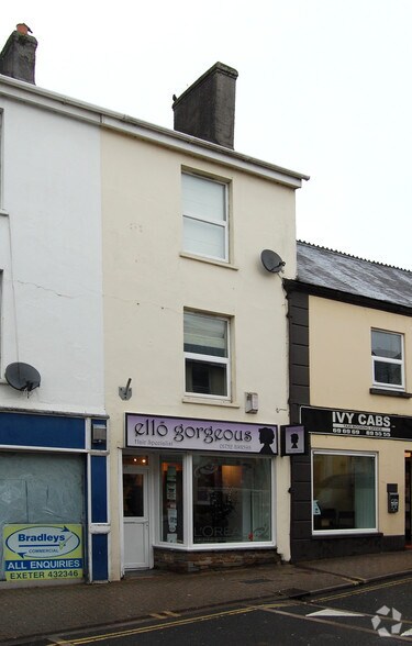 37-39 Fore St, Ivybridge à louer - Photo principale - Image 1 de 3