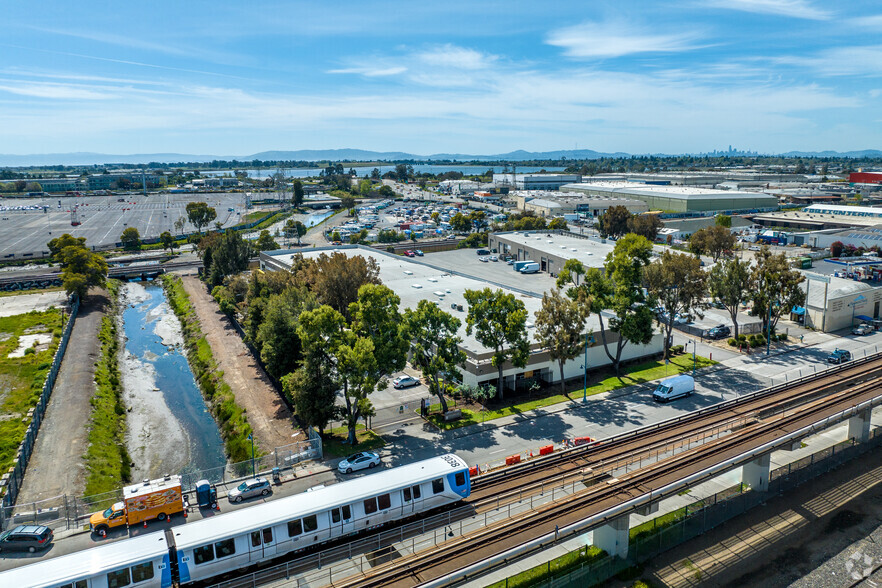 6603-6617 San Leandro St, Oakland, CA à louer - Photo du b timent - Image 3 de 6