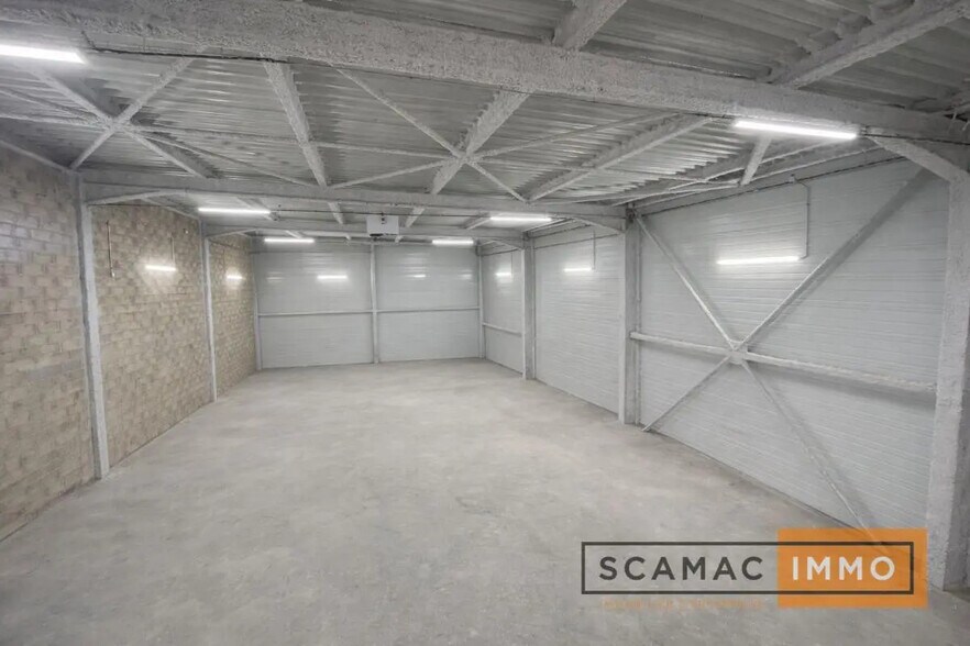 Office in Villeneuve-Saint-Georges for lease - Building Photo - Image 2 of 10