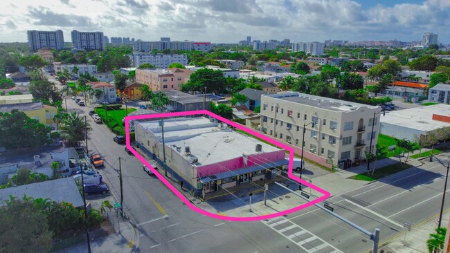 More details for 1910 SW 1st St, Miami, FL - Retail for Sale