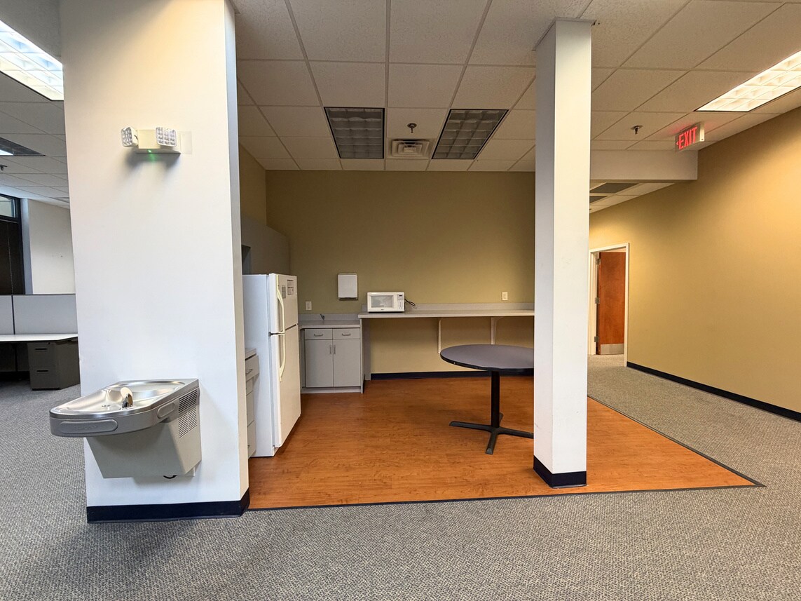 7310 Northlake Dr, Columbus, GA for lease Interior Photo- Image 1 of 6