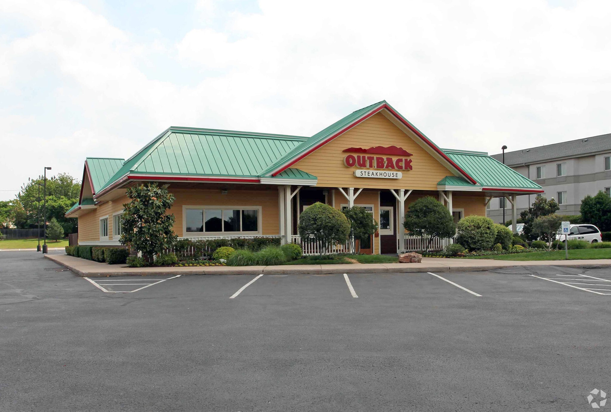 3600 S Broadway Ext, Edmond, OK for sale Primary Photo- Image 1 of 3