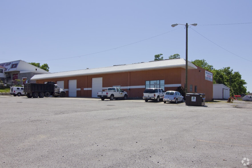 1214 Brick Church Pike, Nashville, TN à vendre - Photo du bâtiment - Image 3 de 8