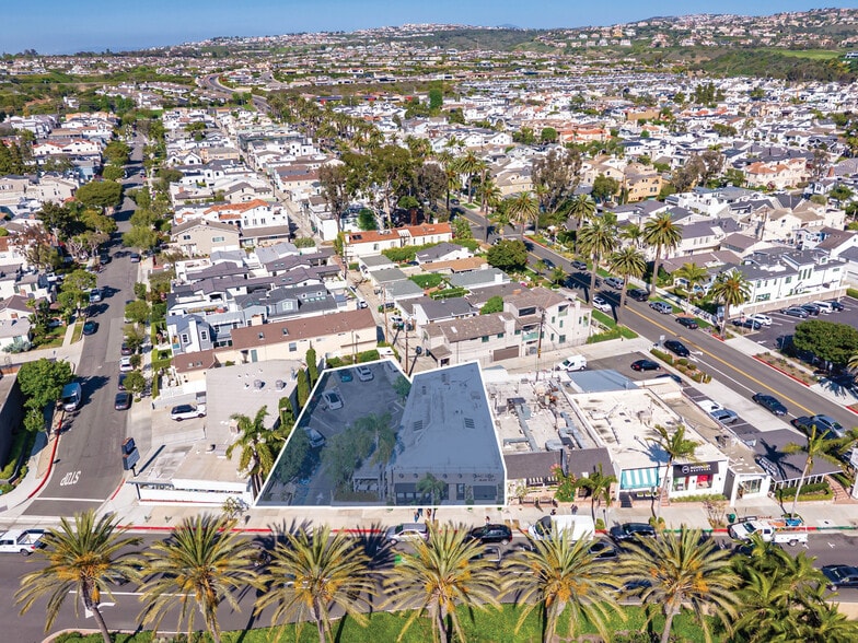 3222 E Coast Hwy, Corona del Mar, CA for lease - Building Photo - Image 2 of 21