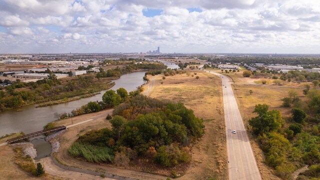 1547 S Portland Ave, Oklahoma City, OK à vendre - Photo du bâtiment - Image 2 de 14