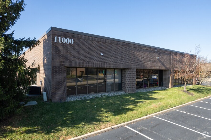 11000 Commerce Pky, Mount Laurel, NJ à louer - Photo du bâtiment - Image 2 de 7