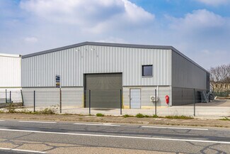 Plus de détails pour Local d'activités à louer