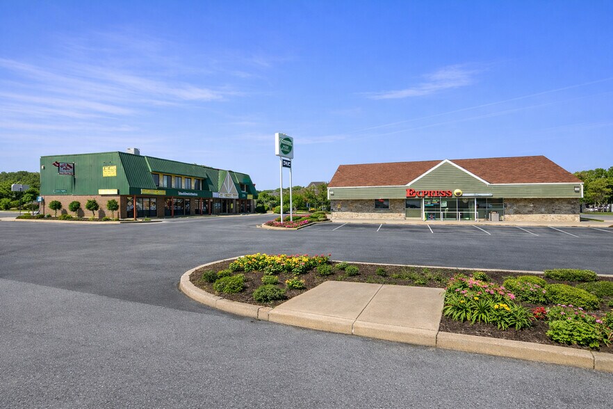 707 Pulaski Hwy, Bear, DE à louer - Photo du bâtiment - Image 3 de 3