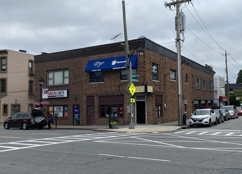 77-79 E Main St, Elmsford, NY for lease - Building Photo - Image 1 of 5