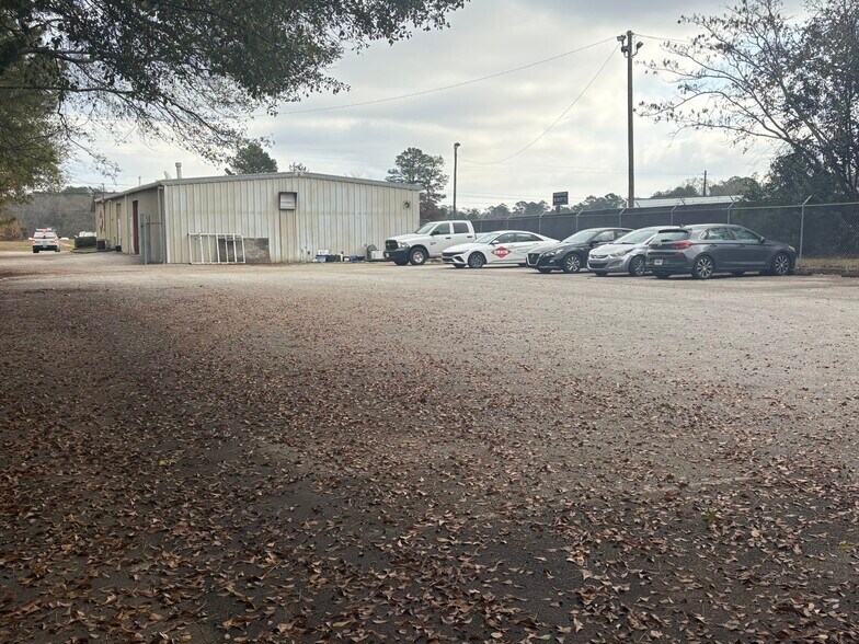 7381 Hawkinsville Rd, Macon-Bibb, GA à louer - Photo du bâtiment - Image 3 de 10