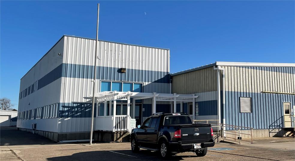 7451 Highway 62 E, Mount Vernon, IN à louer - Photo du bâtiment - Image 1 de 5