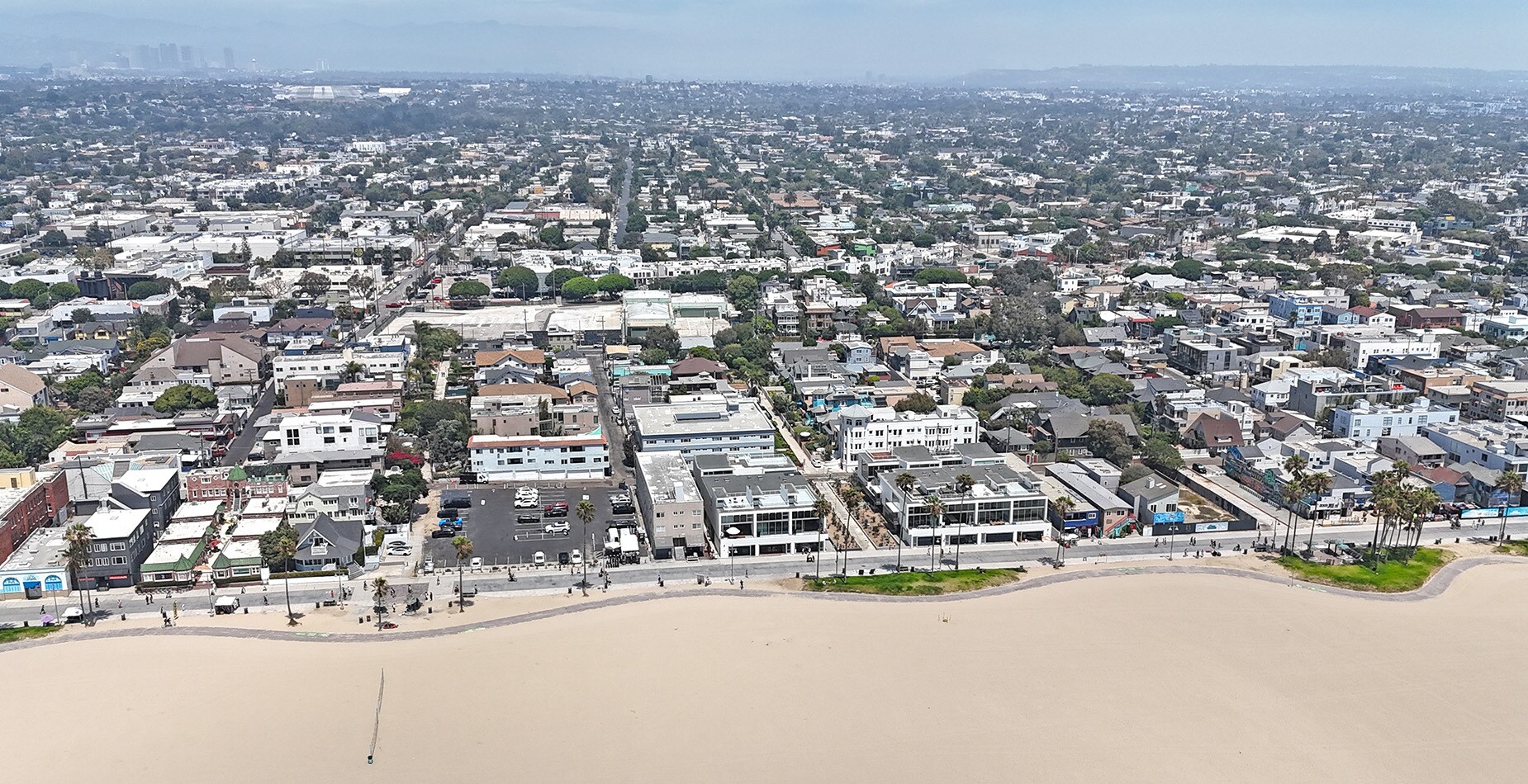 613 Ocean Front Walk, Venice, CA for lease Aerial- Image 1 of 7