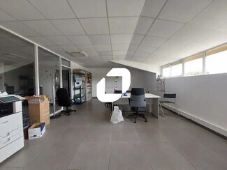Plus de détails pour Bureau, Local d'activités à louer