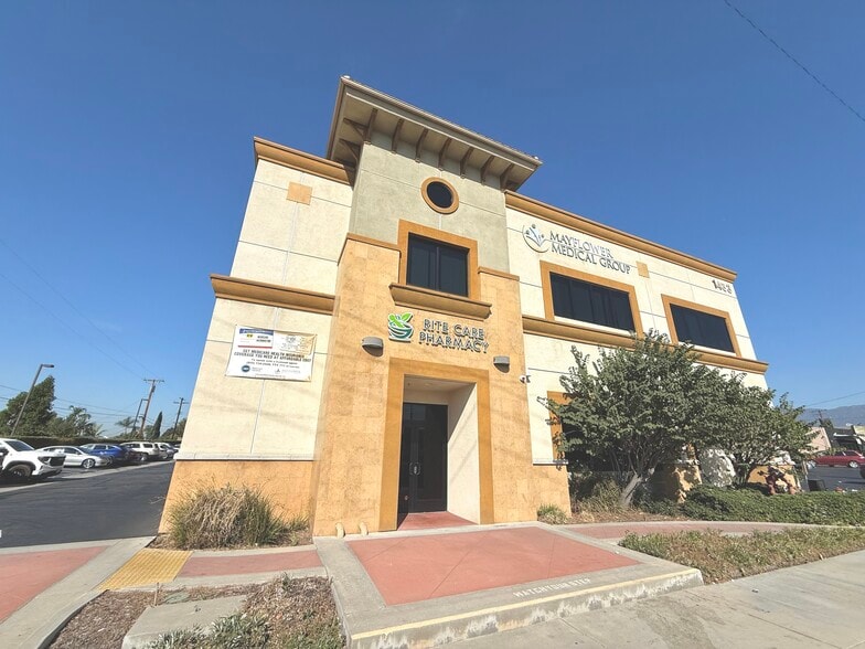 1433 N Hollenbeck Ave, Covina, CA for lease - Building Photo - Image 1 of 13