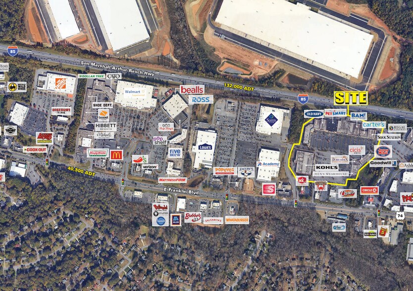 3746-3758 E Franklin Blvd, Gastonia, NC à louer - Photo du bâtiment - Image 2 de 5