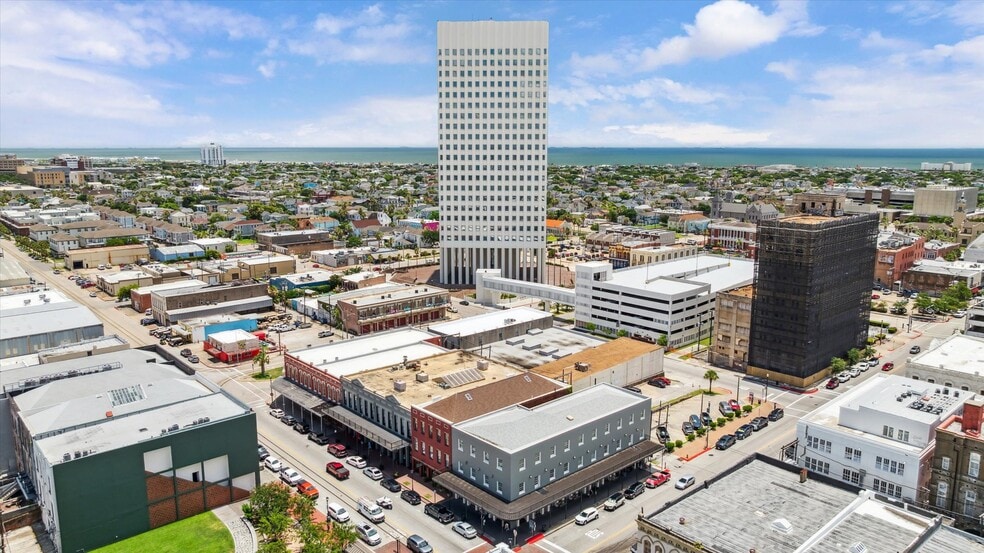 210 Moody Ave, Galveston, TX for sale - Building Photo - Image 3 of 52