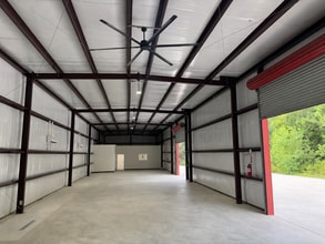 31815 FM 2978 Rd, Magnolia, TX for lease Interior Photo- Image 2 of 9