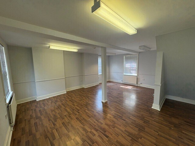 Buckland Rd, Maidstone à louer - Photo du bâtiment - Image 2 de 4