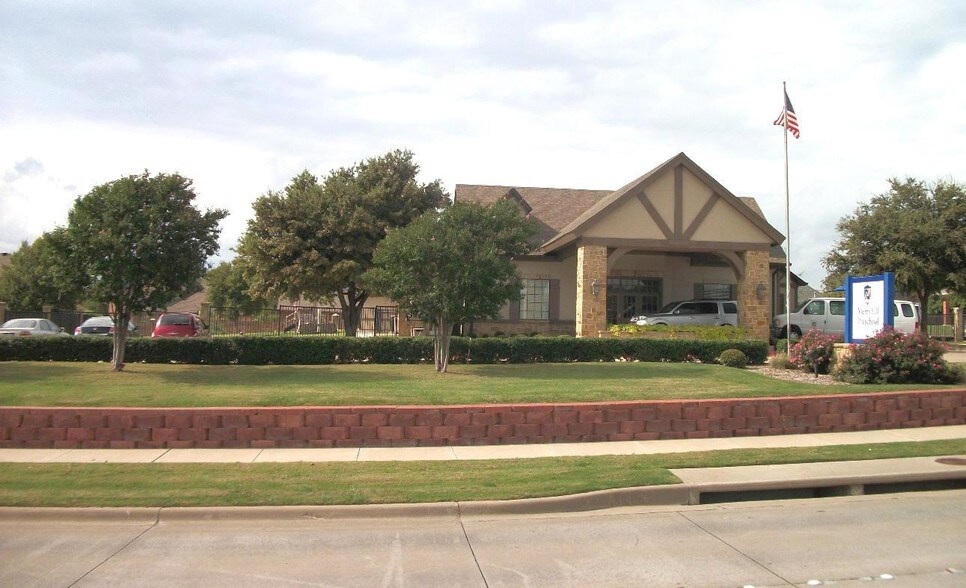 1750 Rufe Snow Dr, Keller, TX for lease - Primary Photo - Image 1 of 10