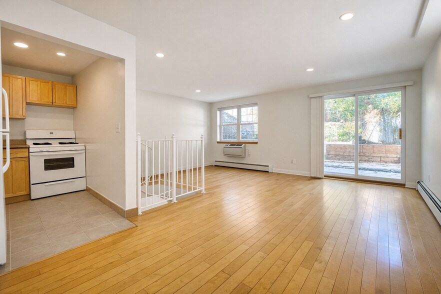 3074-3076 30th St, Astoria, NY à vendre - Photo du bâtiment - Image 2 de 7