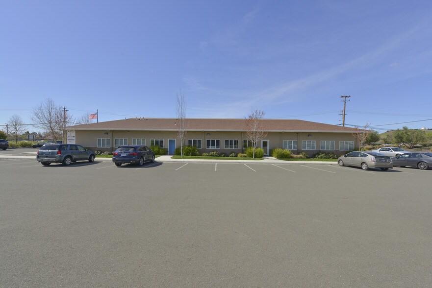 3860 Broadway St, American Canyon, CA à louer - Photo du bâtiment - Image 2 de 8