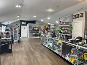 2320-2324 E Lincoln Hwy, Coatesville, PA for lease Interior Photo- Image 2 of 4