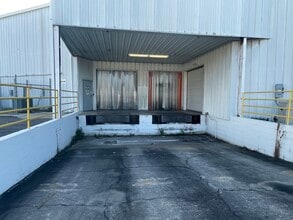 13701 N 66th St, Largo, FL for lease Building Photo- Image 2 of 8