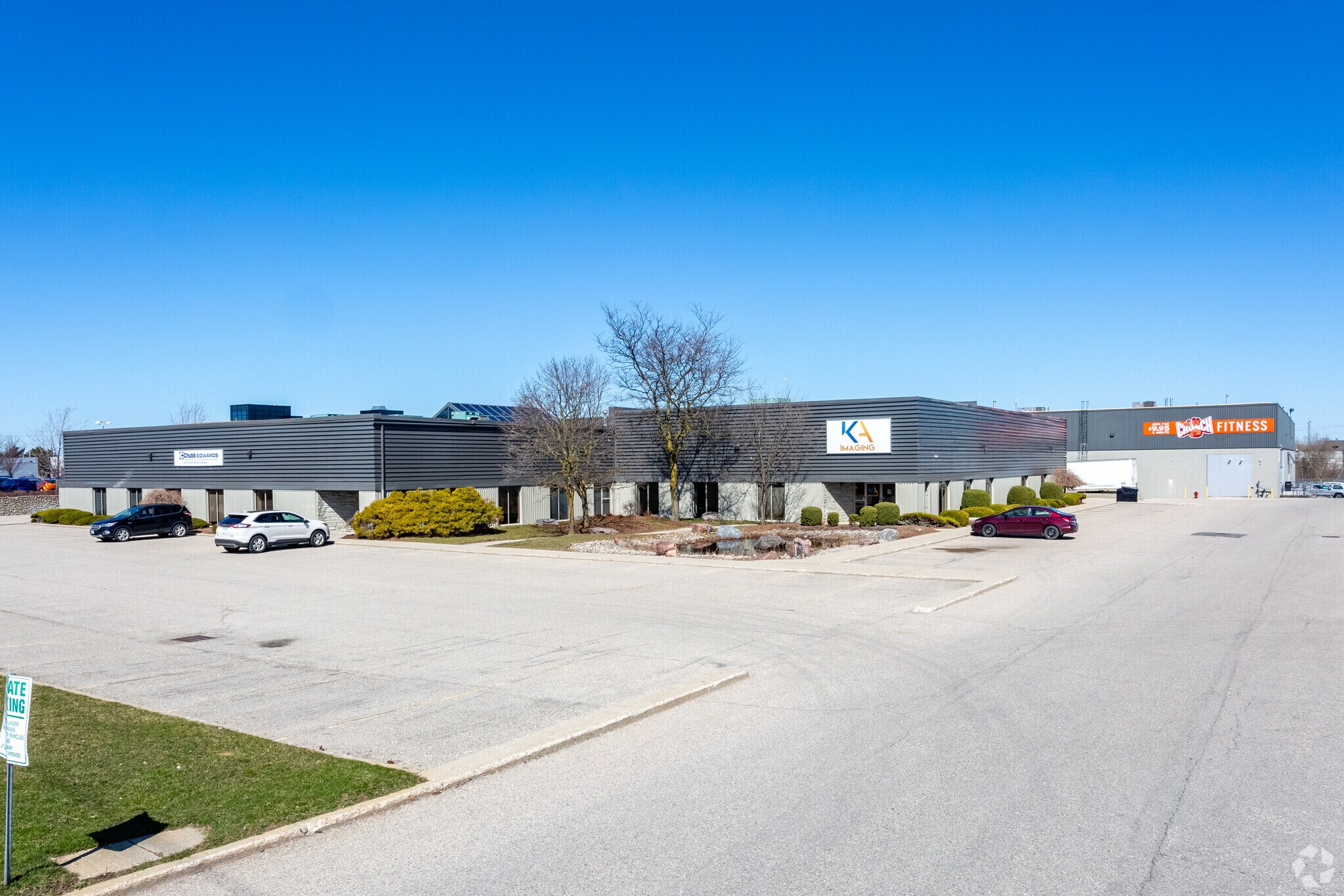 560 Parkside Dr, Waterloo, ON à vendre Photo principale- Image 1 de 1