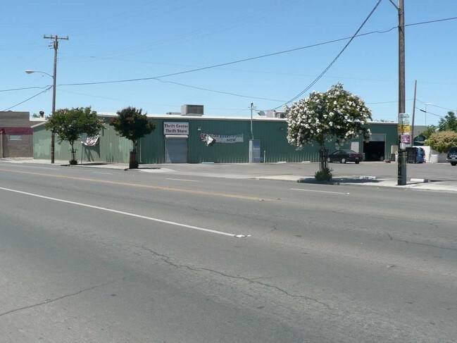 More details for 2735 Waterloo Rd, Stockton, CA - Retail for Sale