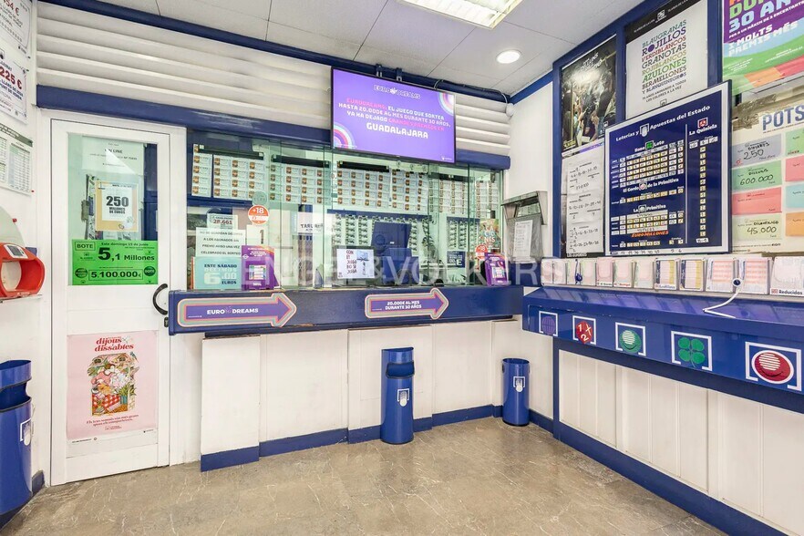 Immeuble residentiel dans Tarragona, Tarragona à vendre - Photo intérieure - Image 2 de 9