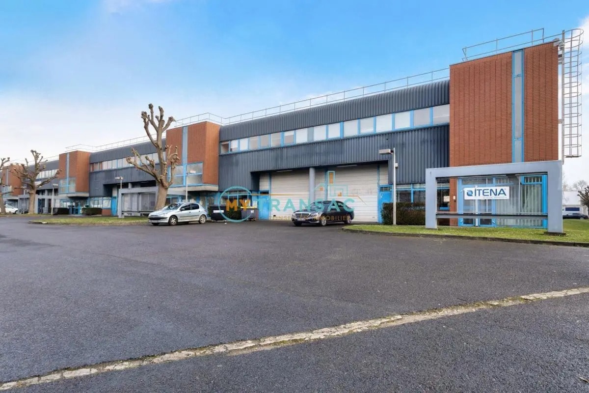 Flex in Villepinte for lease Building Photo- Image 1 of 6