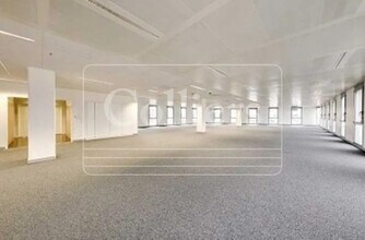 Bureau dans Lyon à louer Photo du bâtiment- Image 2 de 8