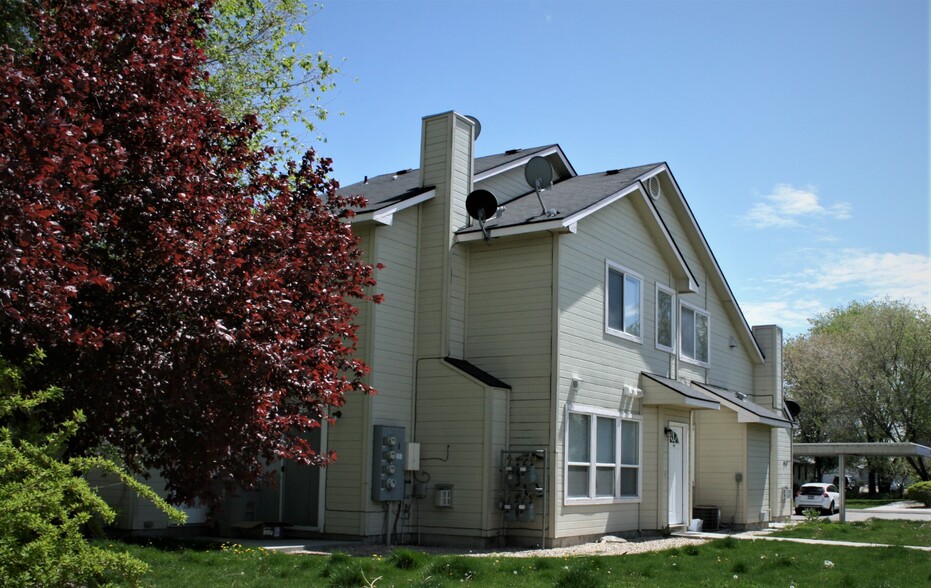 1435 W Bonneville Cir, Nampa, ID à vendre - Photo du b timent - Image 3 de 10