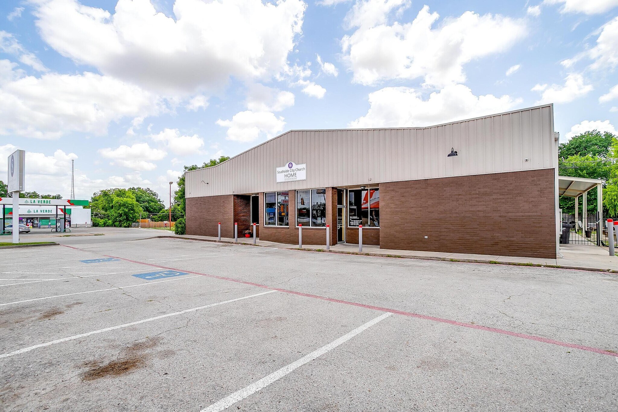 2606 Hemphill St, Fort Worth, TX à vendre Photo du bâtiment- Image 1 de 1