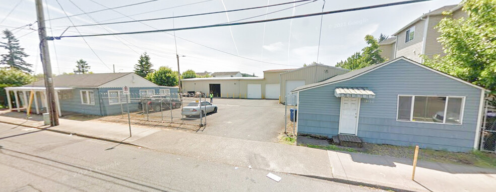 13520 SE Division St, Portland, OR for lease - Building Photo - Image 3 of 5