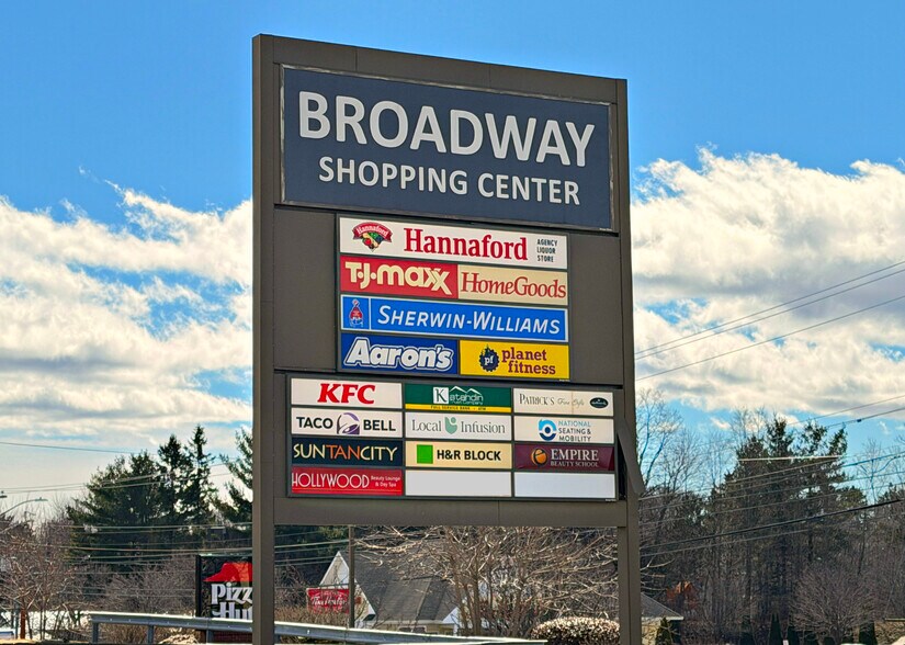 609-709 Broadway St, Bangor, ME à louer - Photo du bâtiment - Image 3 de 8