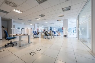 Bureau dans Madrid, Madrid à louer Plan d’étage- Image 1 de 9