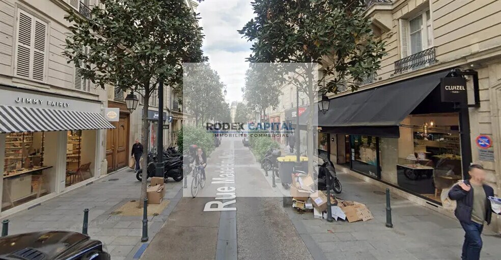 Retail in Neuilly-sur-Seine for lease - Building Photo - Image 1 of 2