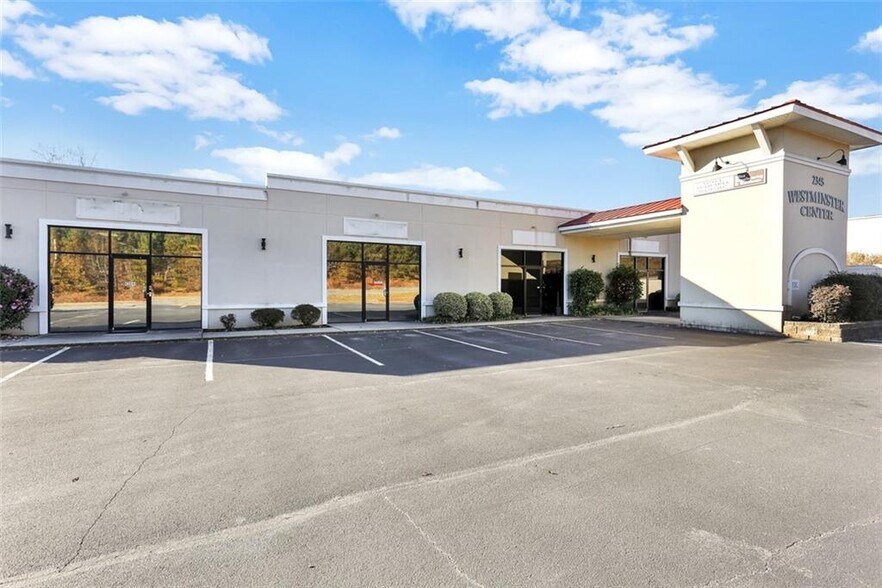 2345 Sandifer Blvd, Westminster, SC à louer - Photo du bâtiment - Image 2 de 11