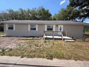 2175 N McMullen Booth Rd, Clearwater, FL à louer Photo intérieure- Image 1 de 17