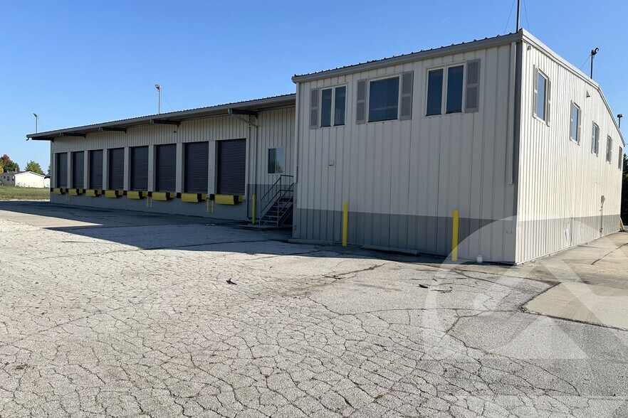 3131 S Adrian Hwy, Adrian, MI à louer - Photo du bâtiment - Image 2 de 8